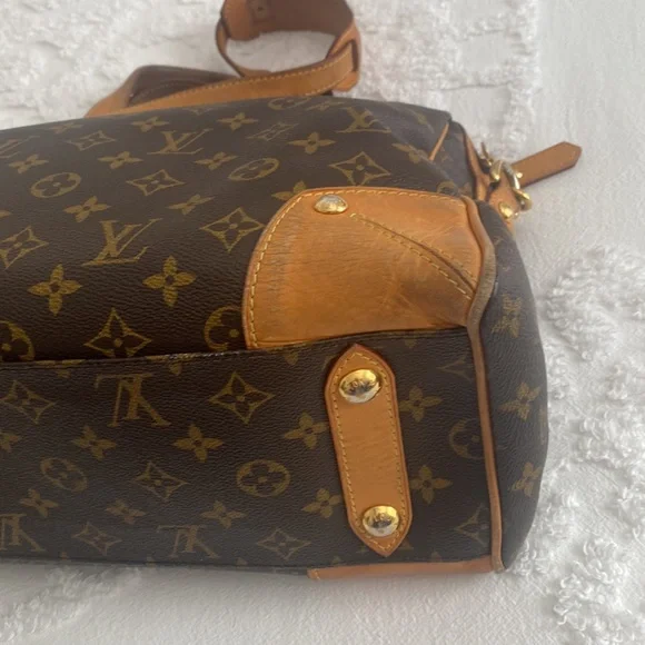 Louis Vuitton Retiro PM Authentic handbag